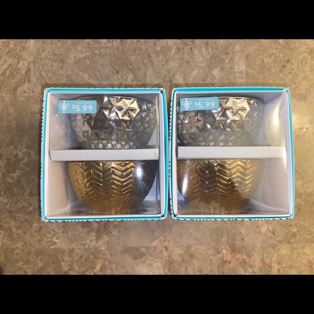 Miniature accent bowls
